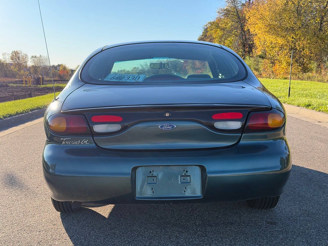 Used 1997 Ford Taurus GL FWD image 7