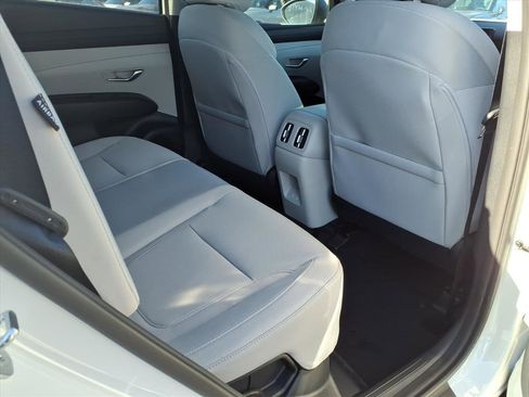 New 2026 Hyundai Tucson SEL image 8