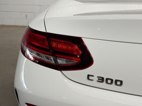 Used 2020 Mercedes-Benz C 300 Cabriolet image 11