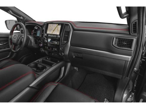 Used 2021 Nissan Titan PRO-4X w/ Pro-4x Convenience Package AWD/4WD image 18