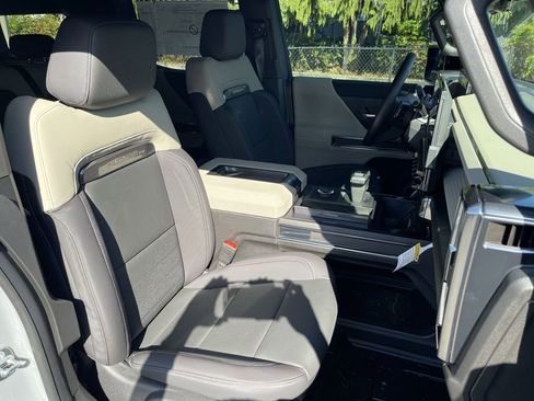 New 2026 GMC Hummer EV SUV image 28