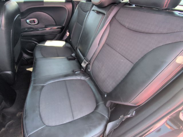 Used 2018 Kia Soul ! FWD image 15