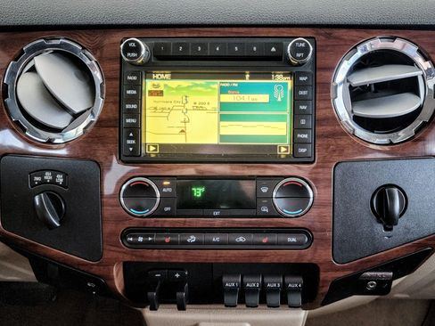 Used 2010 Ford F350 King Ranch image 11