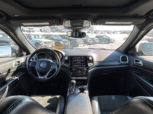 Used 2019 Jeep Grand Cherokee Altitude image 19