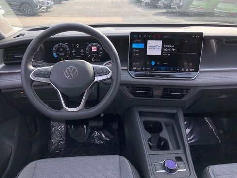 New 2026 Volkswagen Tiguan S AWD/4WD image 15