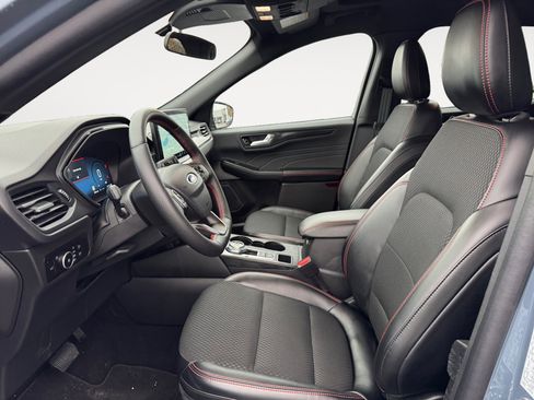 New 2025 Ford Escape ST-Line Select w/ Tech Pack #2 image 11