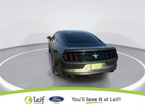 Used 2017 Ford Mustang Coupe image 9