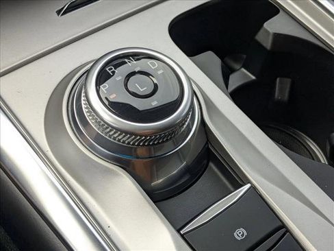 Used 2022 Ford Explorer Limited w/ Equipment Group 301A image 8