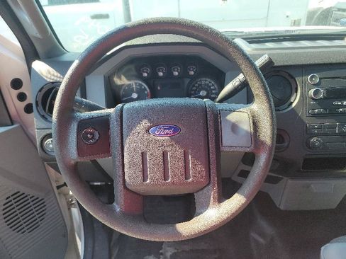 Used 2015 Ford F250 XL RWD image 9