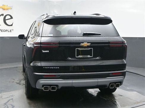 New 2026 Chevrolet Traverse LT image 14