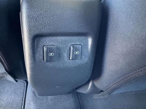 Used 2023 Nissan Kicks SV image 17