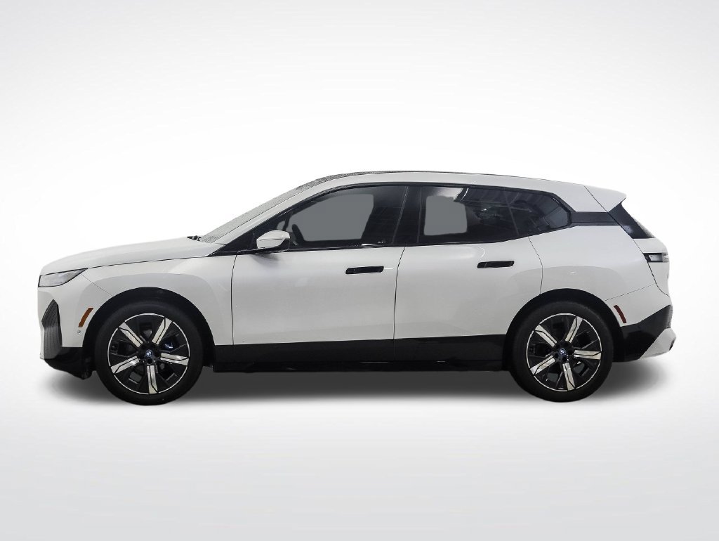 Certified 2024 BMW iX xDrive50 w/ Sport Package AWD/4WD image 2