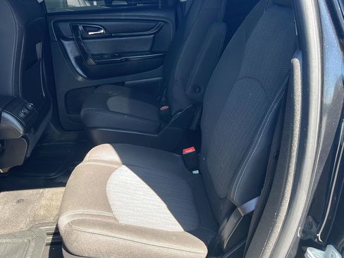 Used 2017 Chevrolet Traverse LT w/ Style and Technology Package FWD image 19