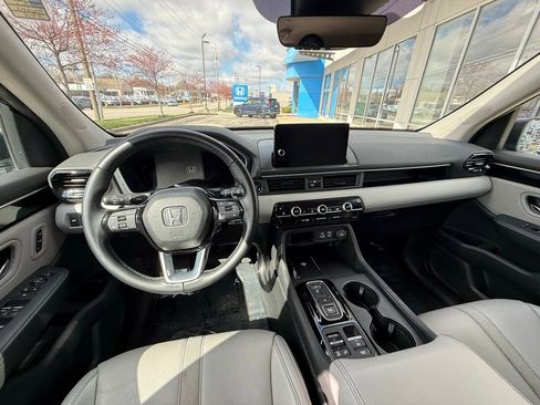 Used 2023 Honda Pilot EX-L image 6