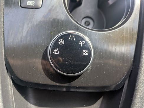 Used 2023 Nissan Rogue SV image 31