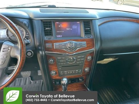 Used 2015 INFINITI QX80 4WD w/ Deluxe Technology Package image 17