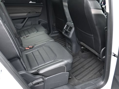 Used 2022 Volkswagen Atlas SEL Premium AWD/4WD image 10
