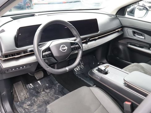 Used 2024 Nissan Ariya FWD image 16