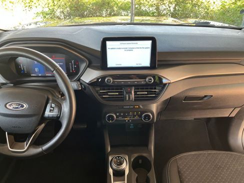 Used 2023 Ford Escape Active image 33