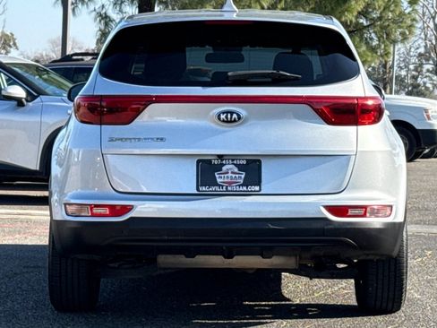 Used 2018 Kia Sportage LX FWD image 7
