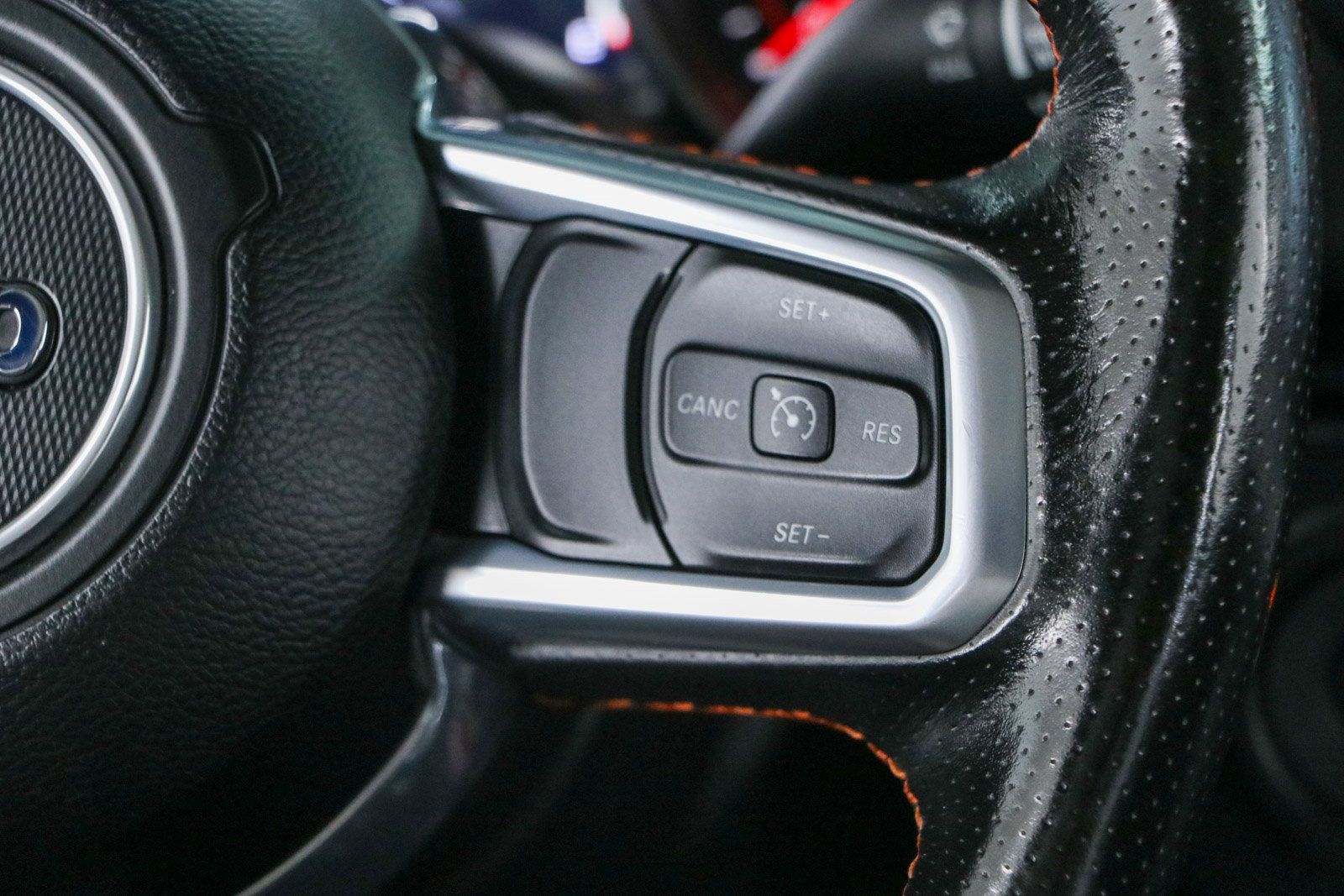 Used 2021 Jeep Gladiator Mojave AWD/4WD image 14