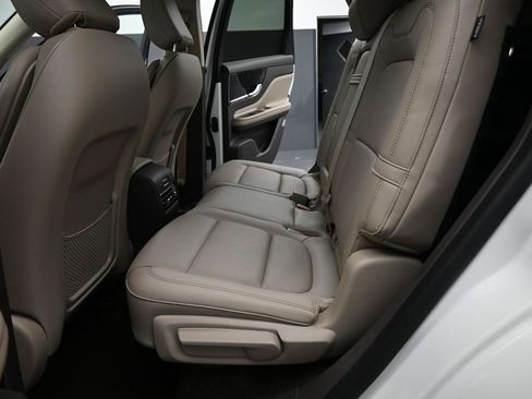 Used 2022 Lincoln Corsair AWD w/ Premium Package image 26