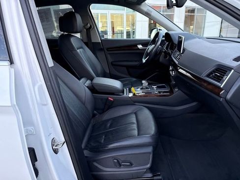 Used 2018 Audi Q5 2.0T Premium Plus w/ Premium Plus Package image 12