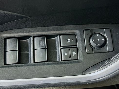 Used 2024 Toyota RAV4 XLE image 15