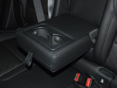 New 2026 Chevrolet Equinox LT w/ Convenience Package II image 42