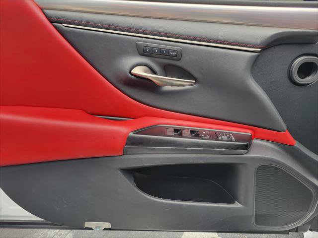 Used 2020 Lexus ES 350 F Sport w/ Accessory Package 2 FWD image 22