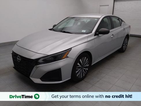 Used 2024 Nissan Altima 2.5 SV image 1