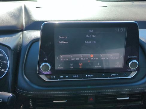 Used 2021 Nissan Rogue SV image 22