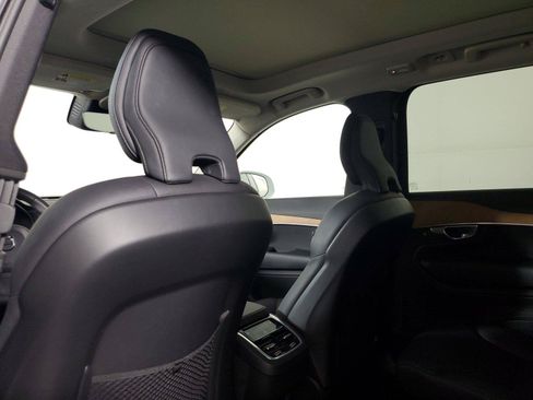 Used 2024 Volvo XC90 B6 Plus w/ Protection Package Premier AWD/4WD image 14