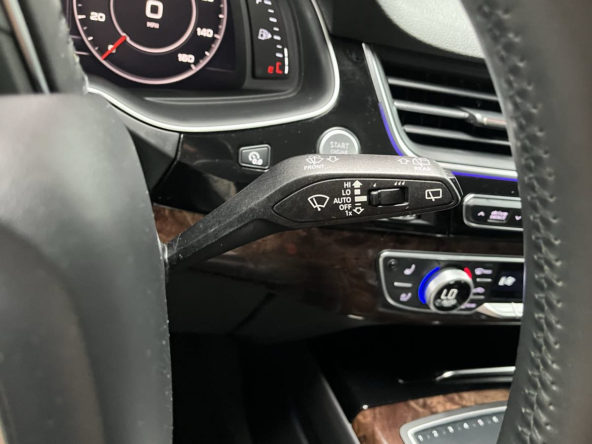 Used 2018 Audi Q7 3.0T Prestige w/ Prestige Package AWD/4WD image 14