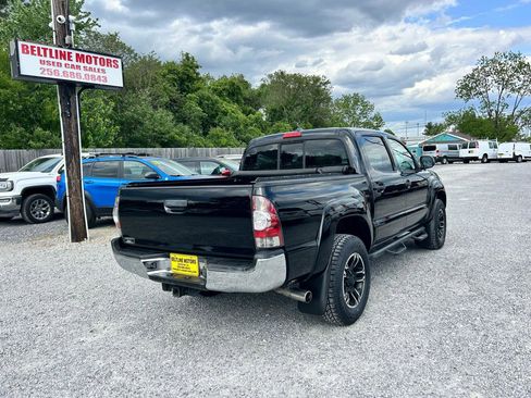 Used 2014 Toyota Tacoma PreRunner w/ SR5 Package image 2