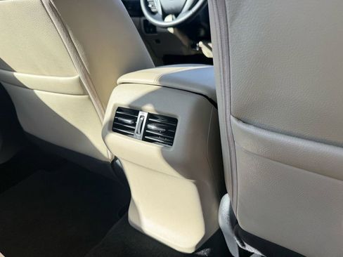 Used 2015 Honda Accord EX-L image 39