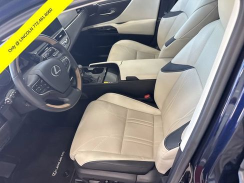 Used 2025 Lexus ES 350 w/ Ultra Luxury Package FWD image 10
