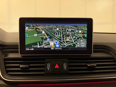 Used 2018 Audi SQ5 Prestige w/ Prestige Package image 24