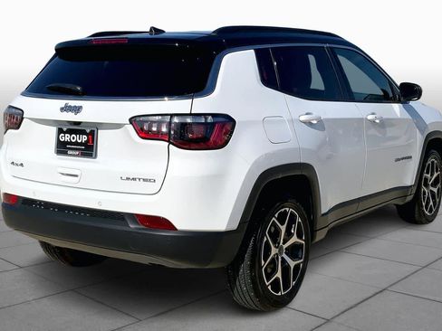 Used 2025 Jeep Compass Limited AWD/4WD image 13