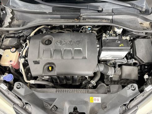 Certified 2021 Toyota C-HR XLE FWD image 28