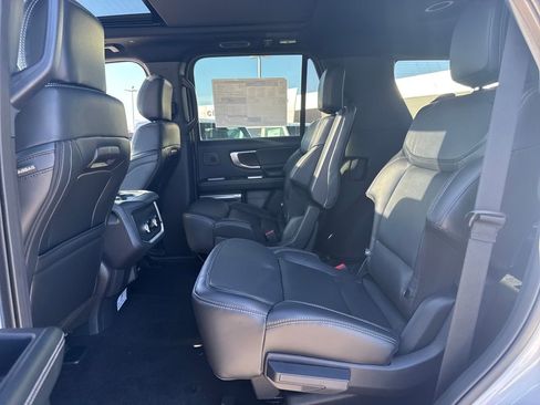 New 2025 Ford Expedition Platinum w/ Stealth Performance Package AWD/4WD image 12