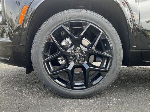 New 2026 Chevrolet Traverse RS AWD/4WD image 11