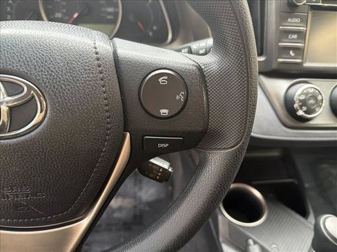 Used 2014 Toyota RAV4 LE FWD image 16