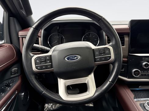 Used 2024 Ford Expedition Max Limited image 12