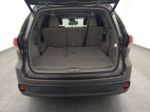 Used 2018 Toyota Highlander Plus image 29