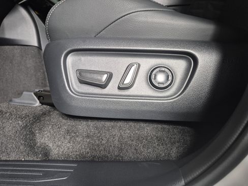 New 2025 Toyota RAV4 XLE Premium image 20