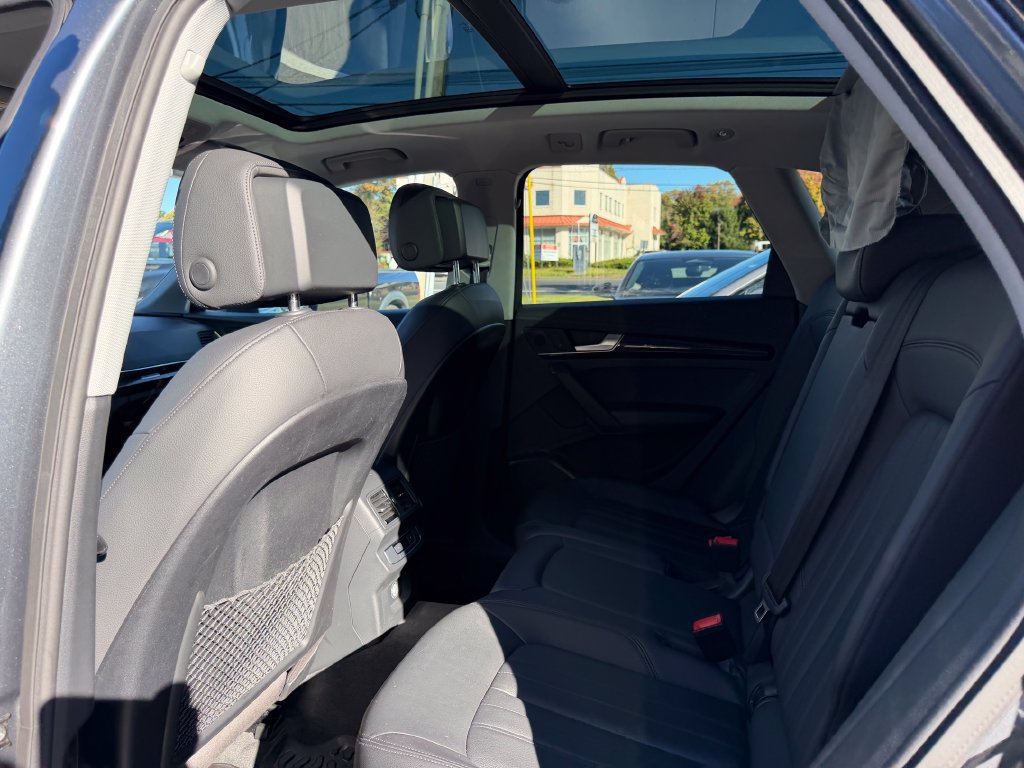 Used 2020 Audi Q5 2.0T Premium w/ Convenience Package AWD/4WD image 27