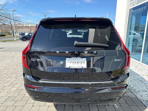 Used 2026 Volvo XC90 B6 Ultra w/ Protection Package Premier AWD/4WD image 16