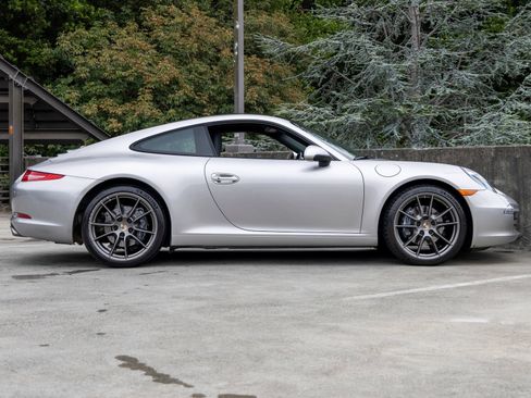 Used 2013 Porsche 911 Carrera RWD image 11