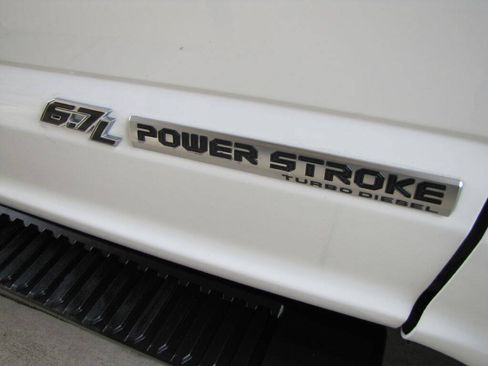 Used 2022 Ford F250 XLT AWD/4WD image 25